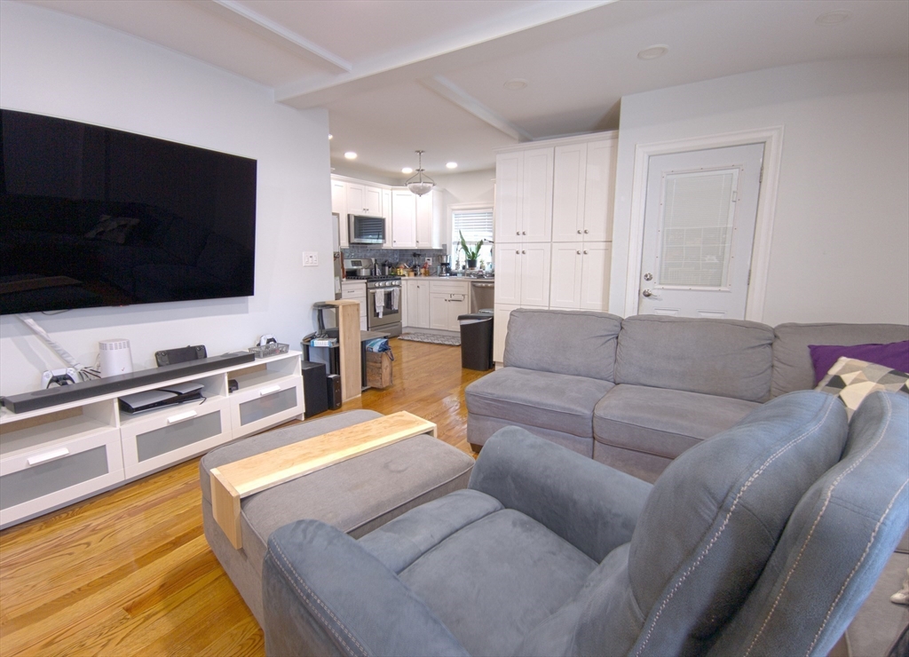 360 Harvard St Property Photo 27
