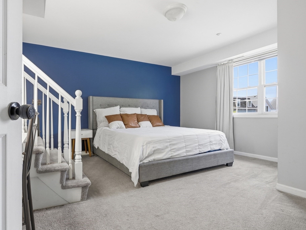125 Mt Vernon St # D Property Photo 11