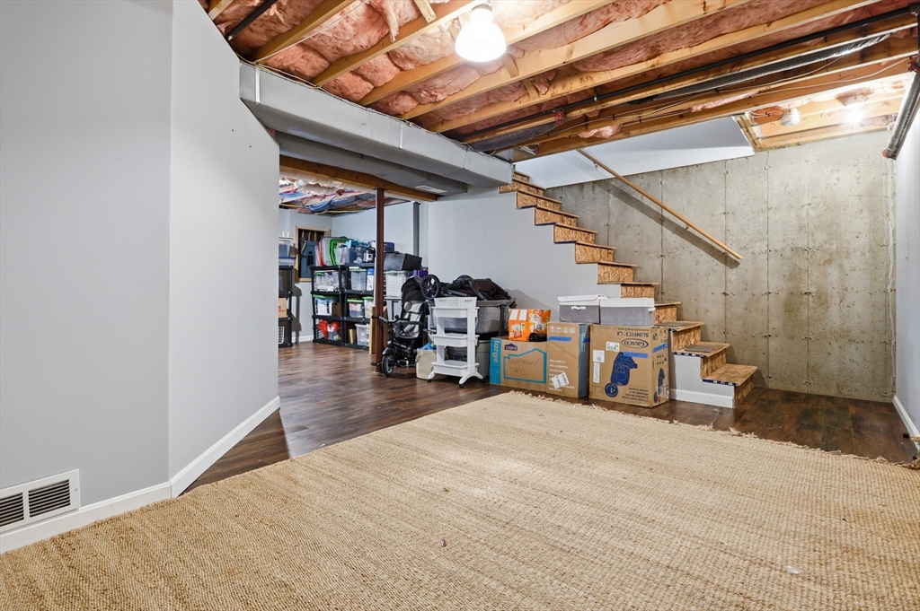 125 Mt Vernon St # D Property Photo 22