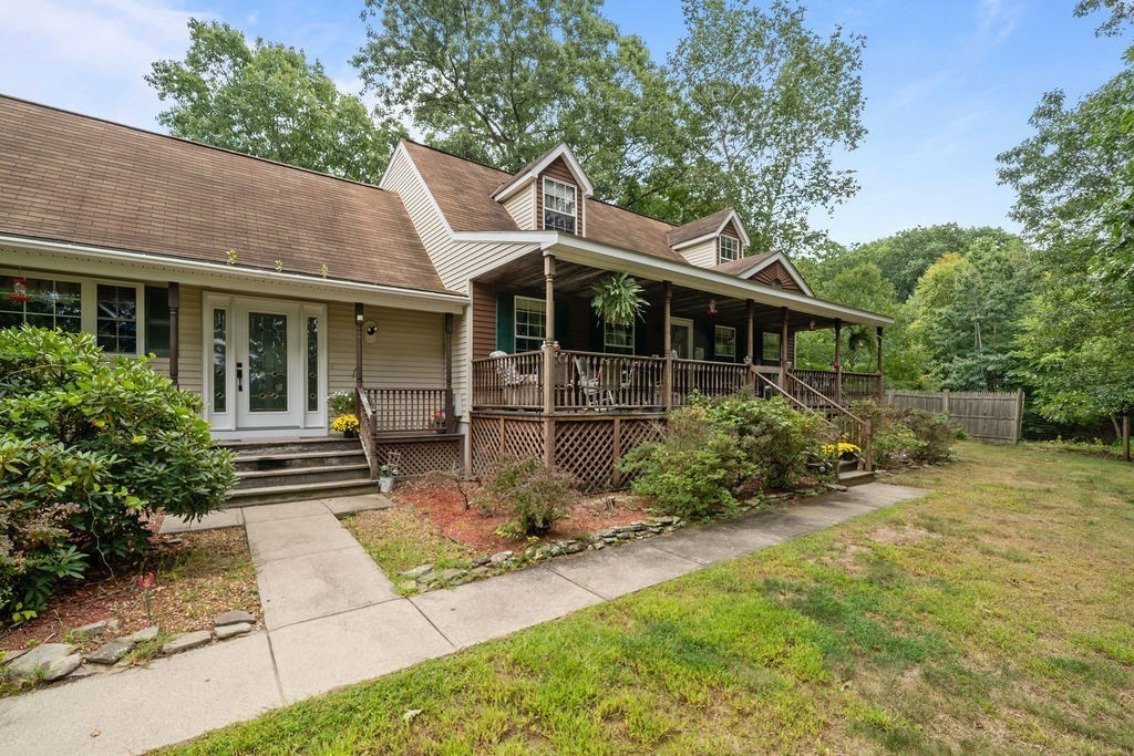 133 Killiney Woods Property Photo 3