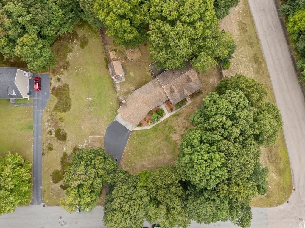 133 Killiney Woods Property Photo 7