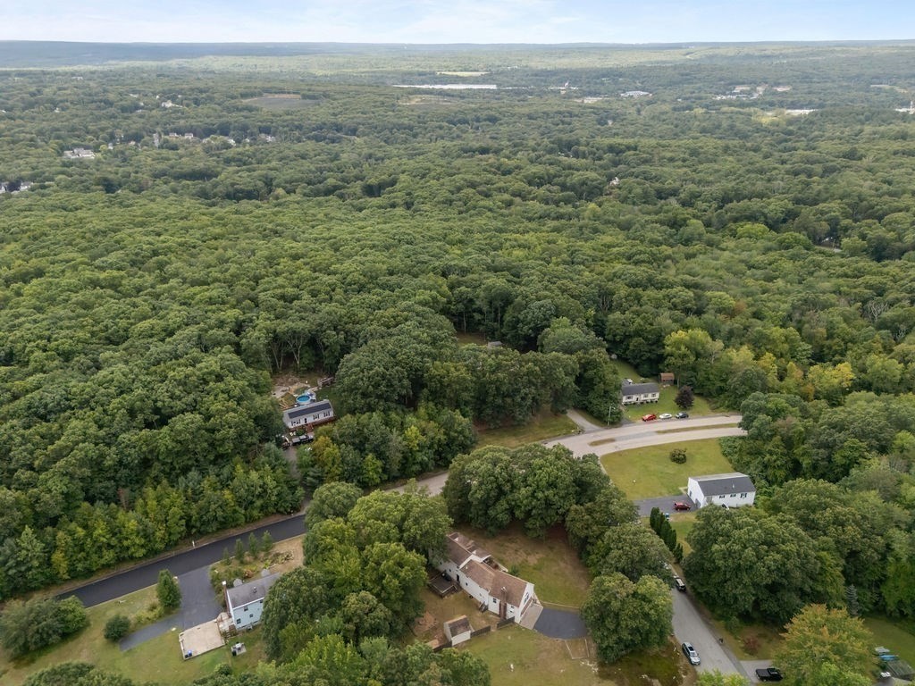133 Killiney Woods Property Photo 14