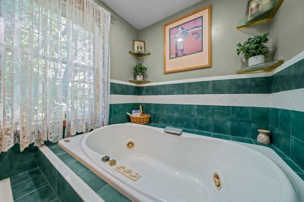 133 Killiney Woods Property Photo 31