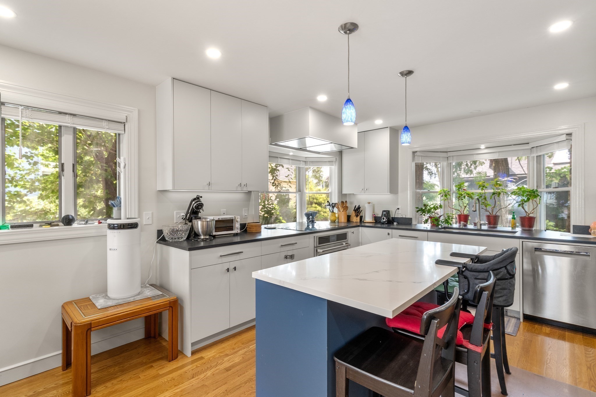 14 Belmont St # A Property Photo 2