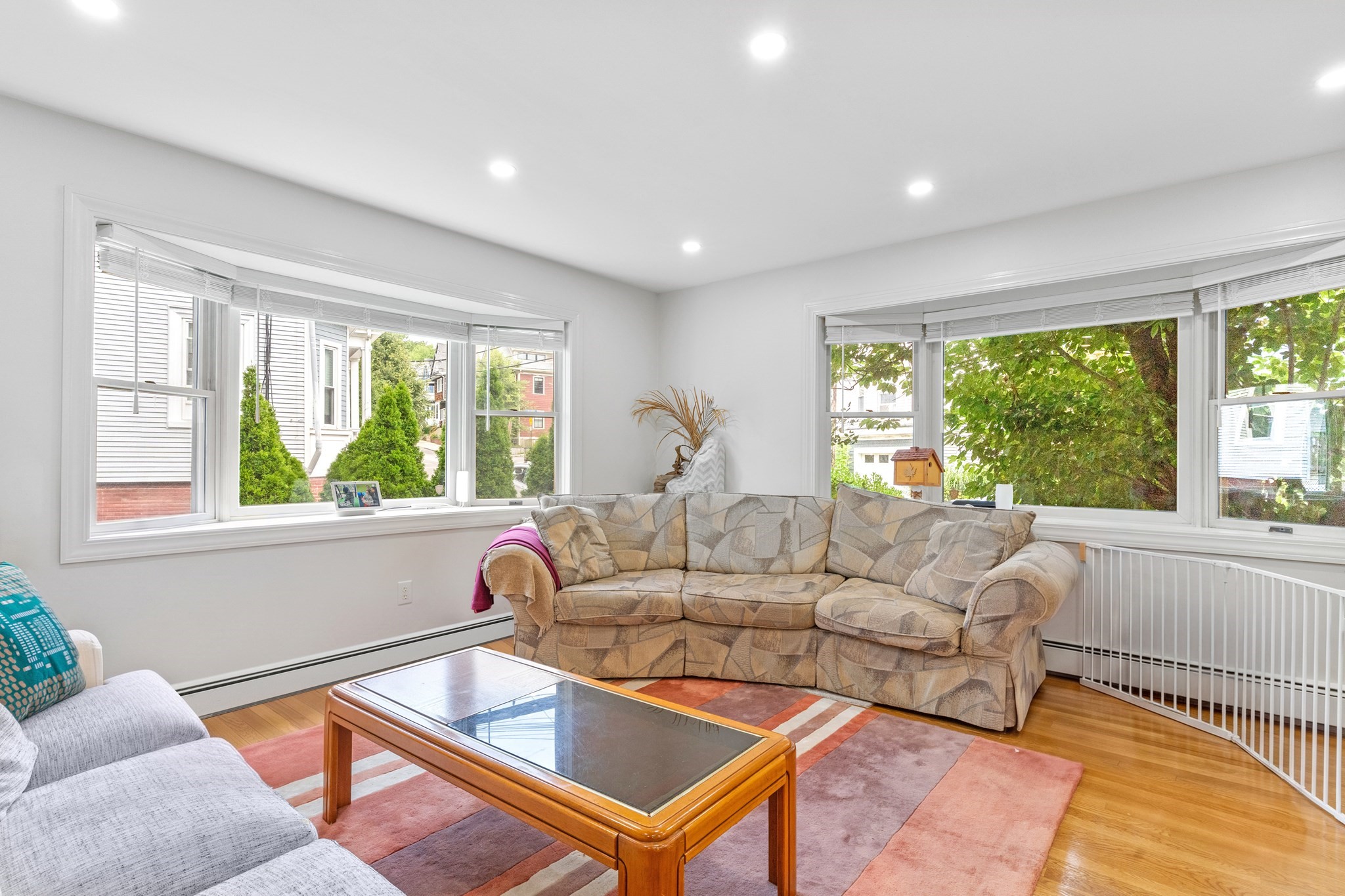 14 Belmont St # A Property Photo 5
