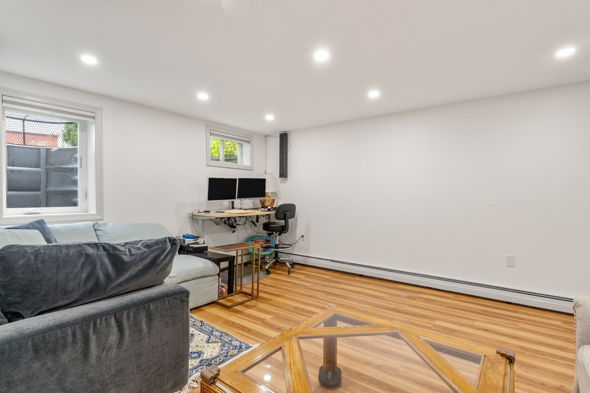 14 Belmont St # A Property Photo 17