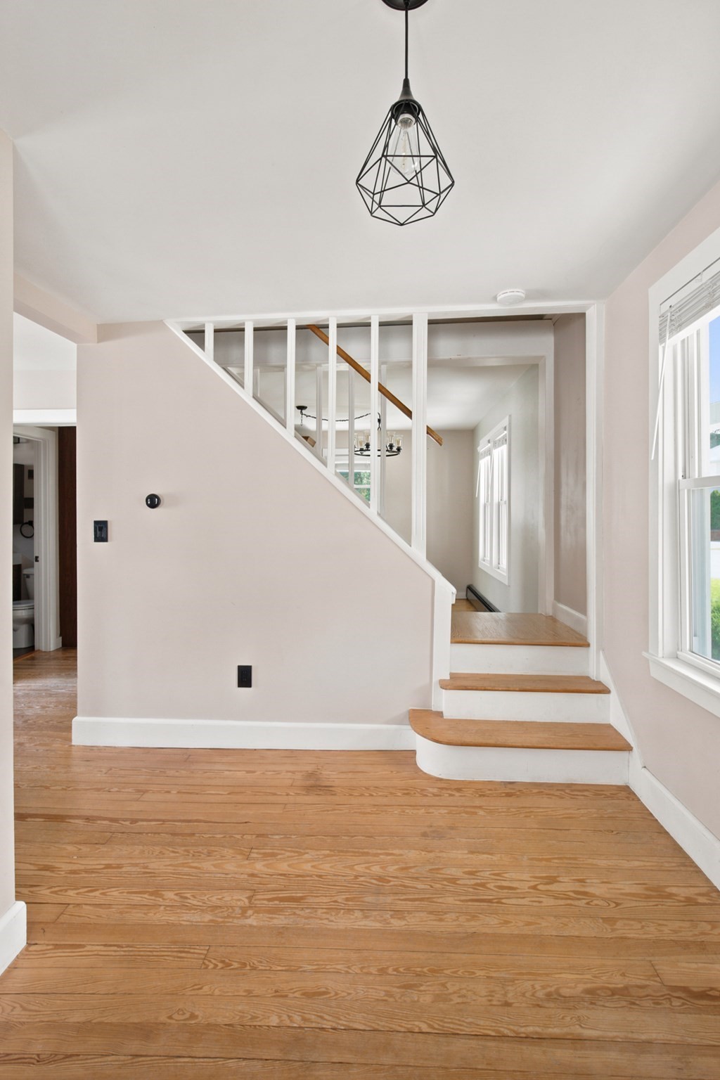 204 Lowell Street Property Photo 3
