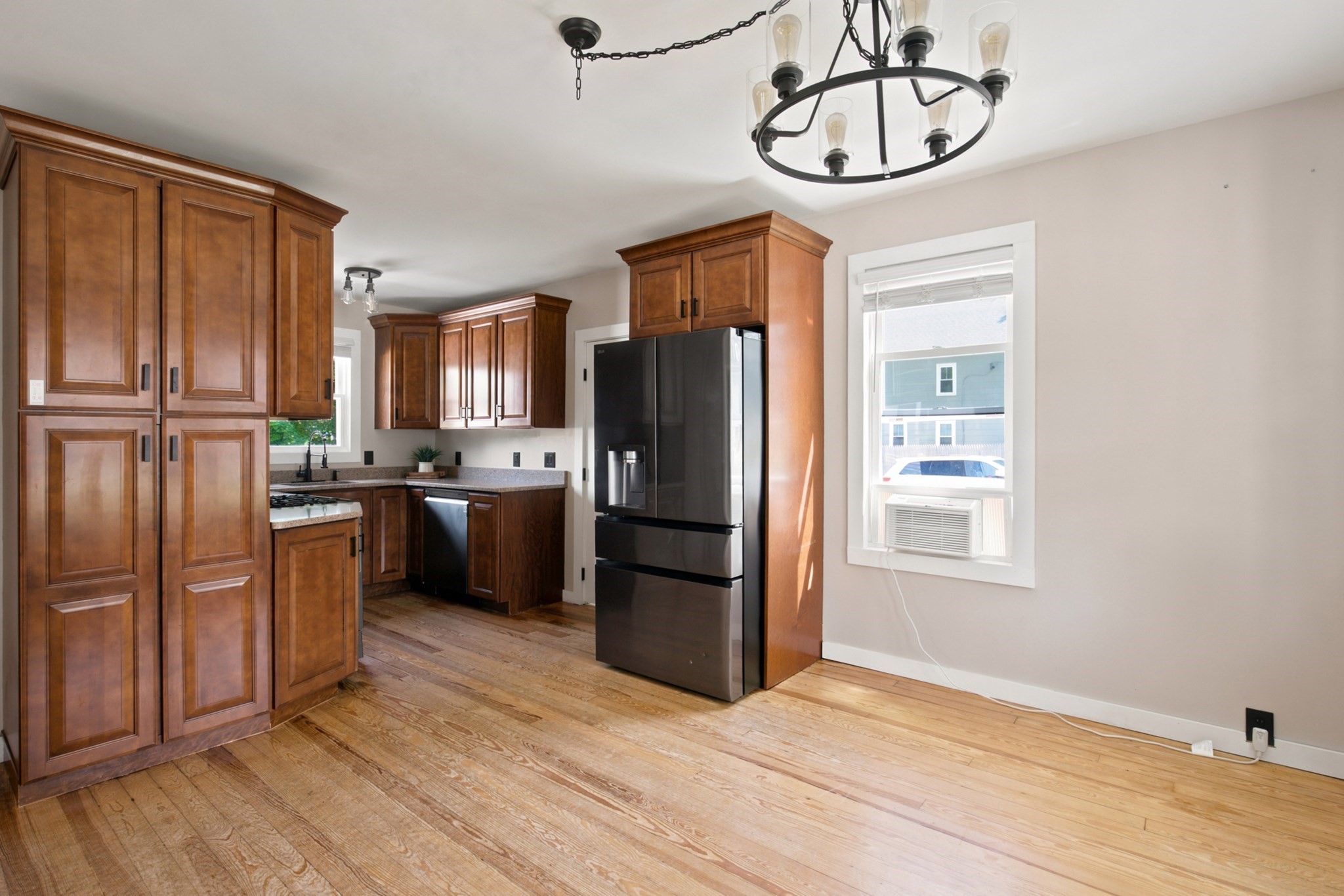204 Lowell Street Property Photo 16