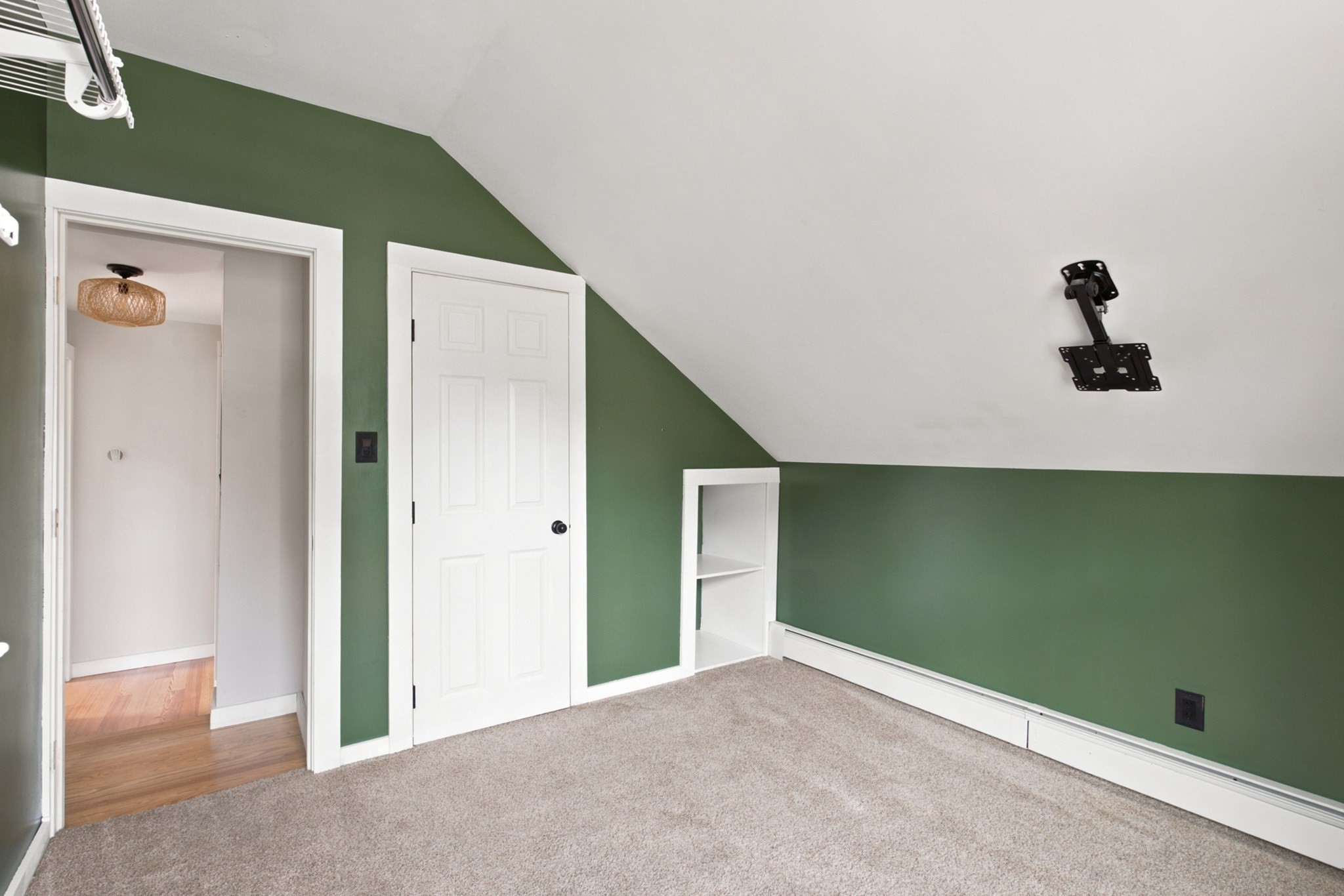 204 Lowell Street Property Photo 27