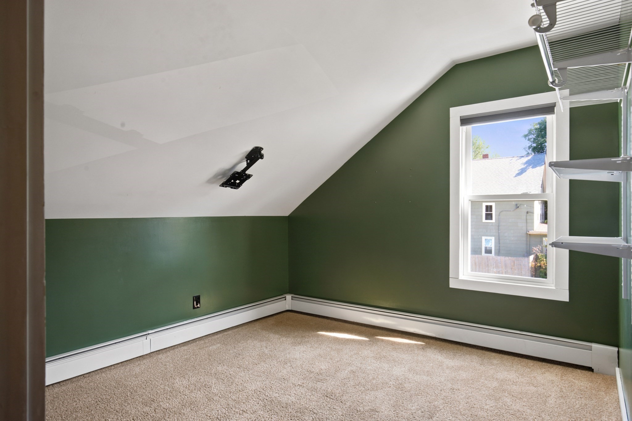 204 Lowell Street Property Photo 28