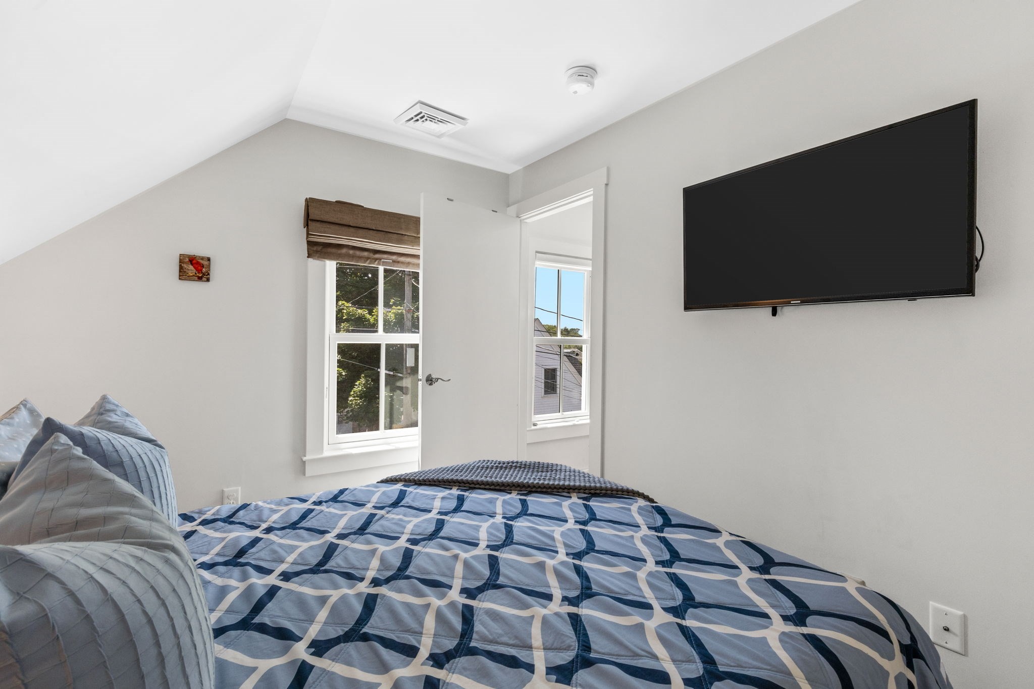 15 Winthrop St # C Property Photo 11