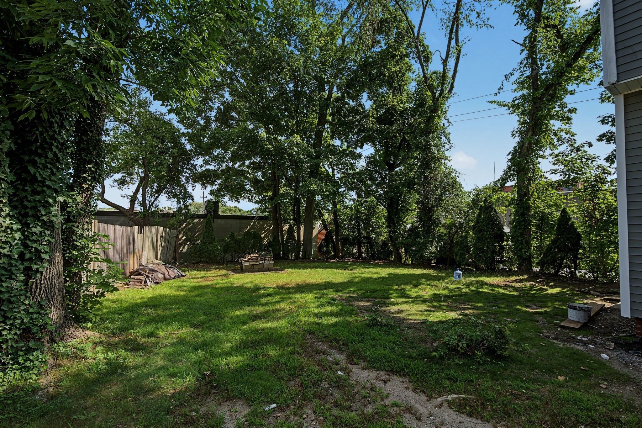 3-r Buttonwood Ter Property Photo 24
