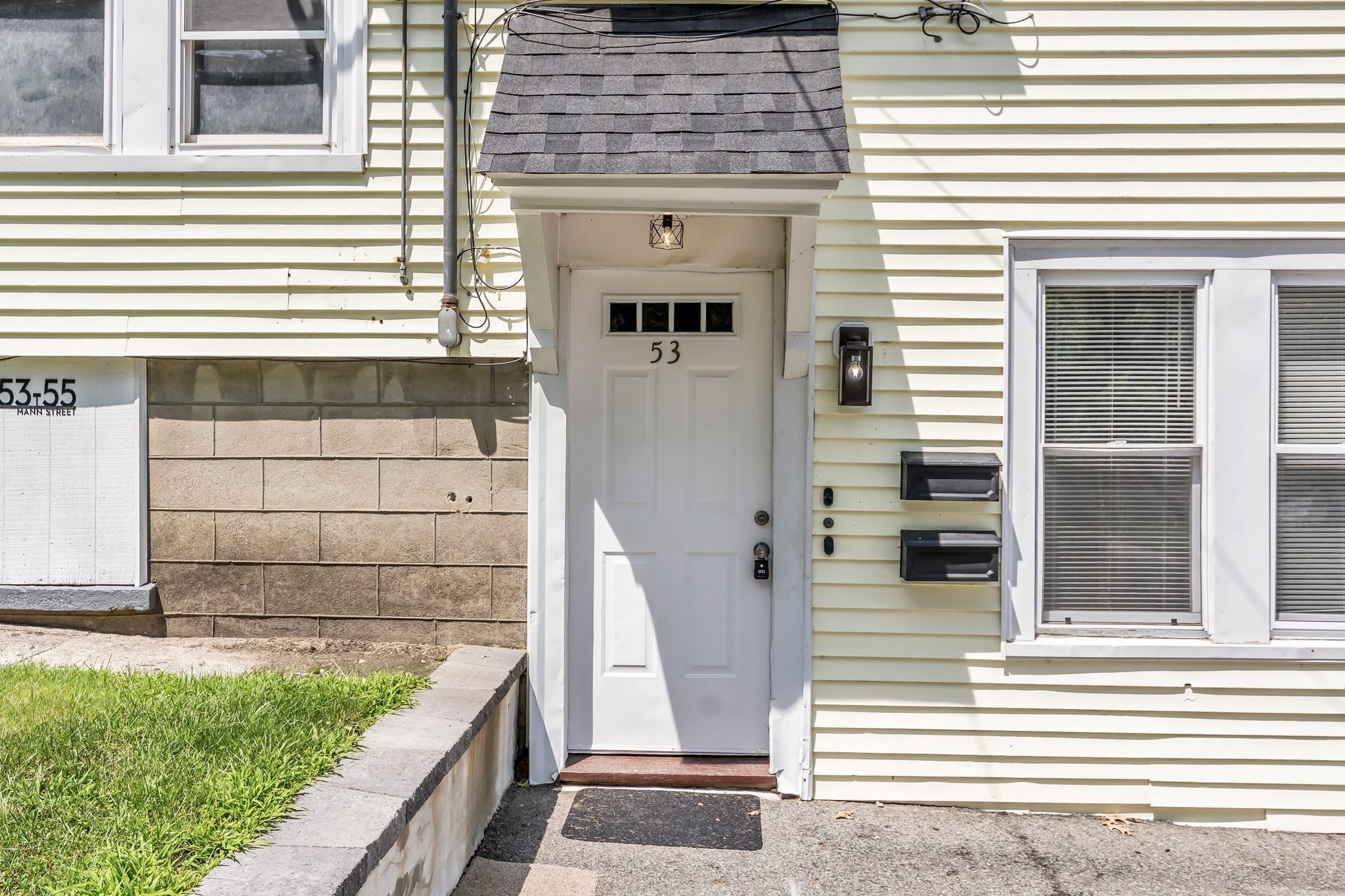 53 Mann # 6 Property Photo 13
