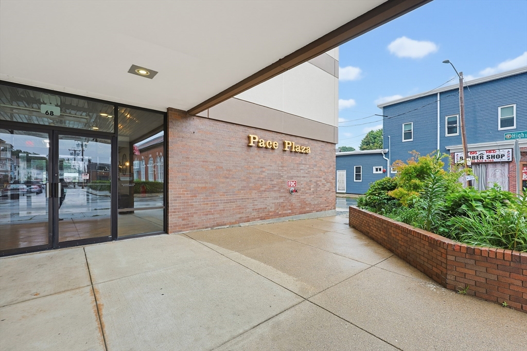 68 N Washington St # 314 Property Photo 1