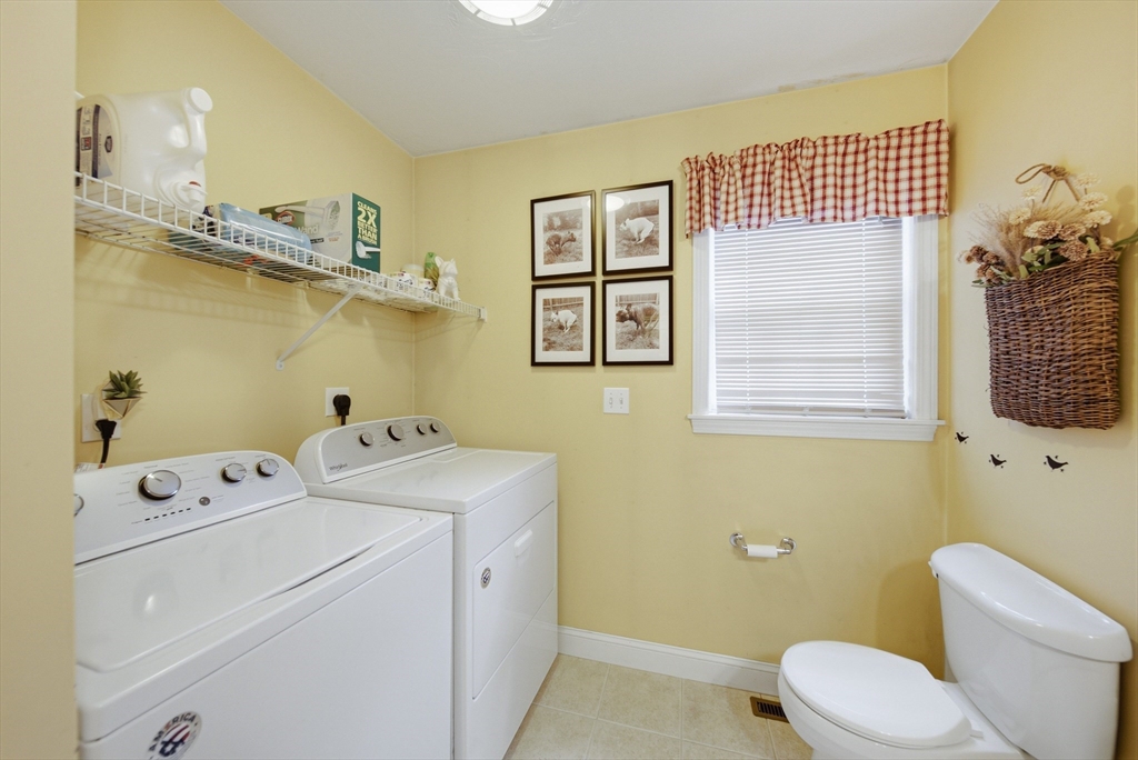 48 Arthur Dr # 48 Property Photo 14