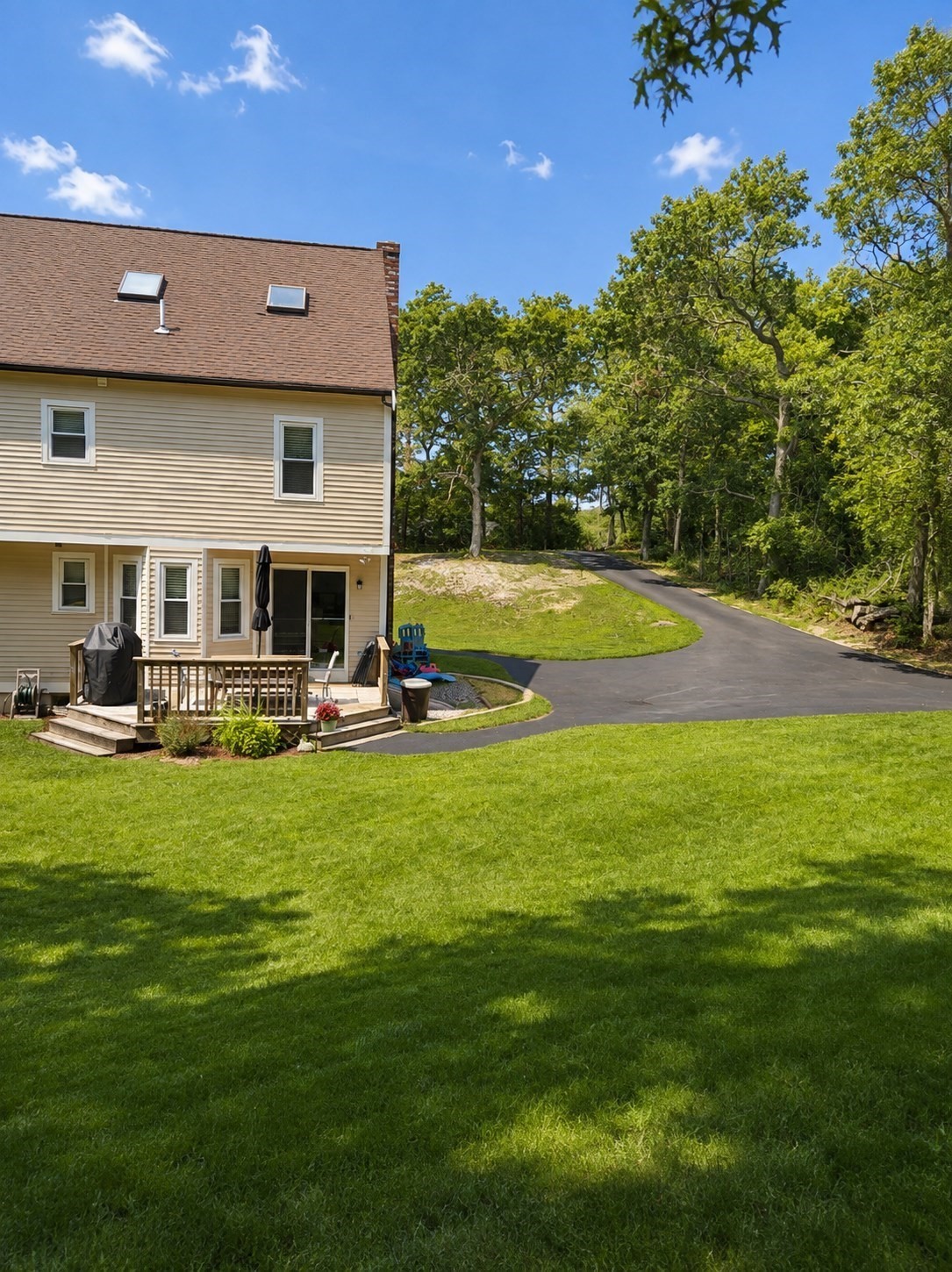 1096 Long Pond Rd # B Property Photo 5