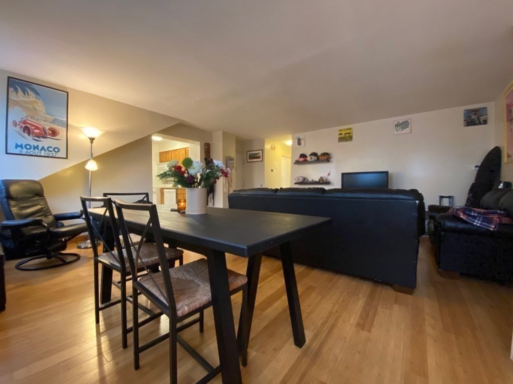 21 Bowdoin Street Property Photo 4