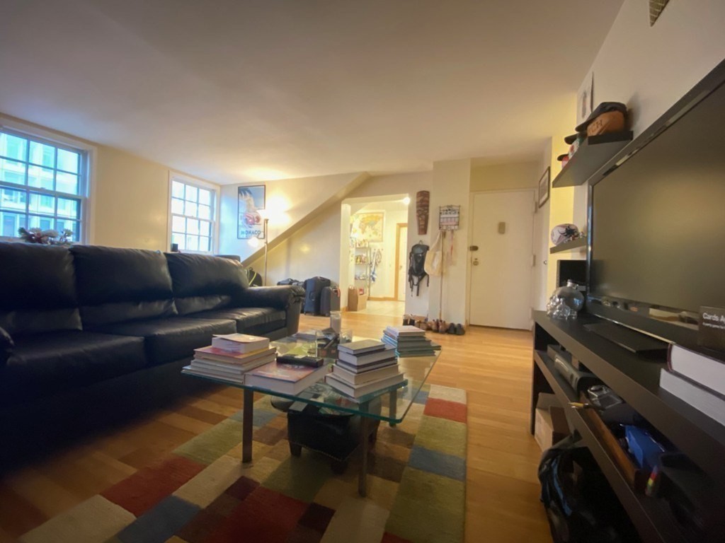 21 Bowdoin Street Property Photo 8