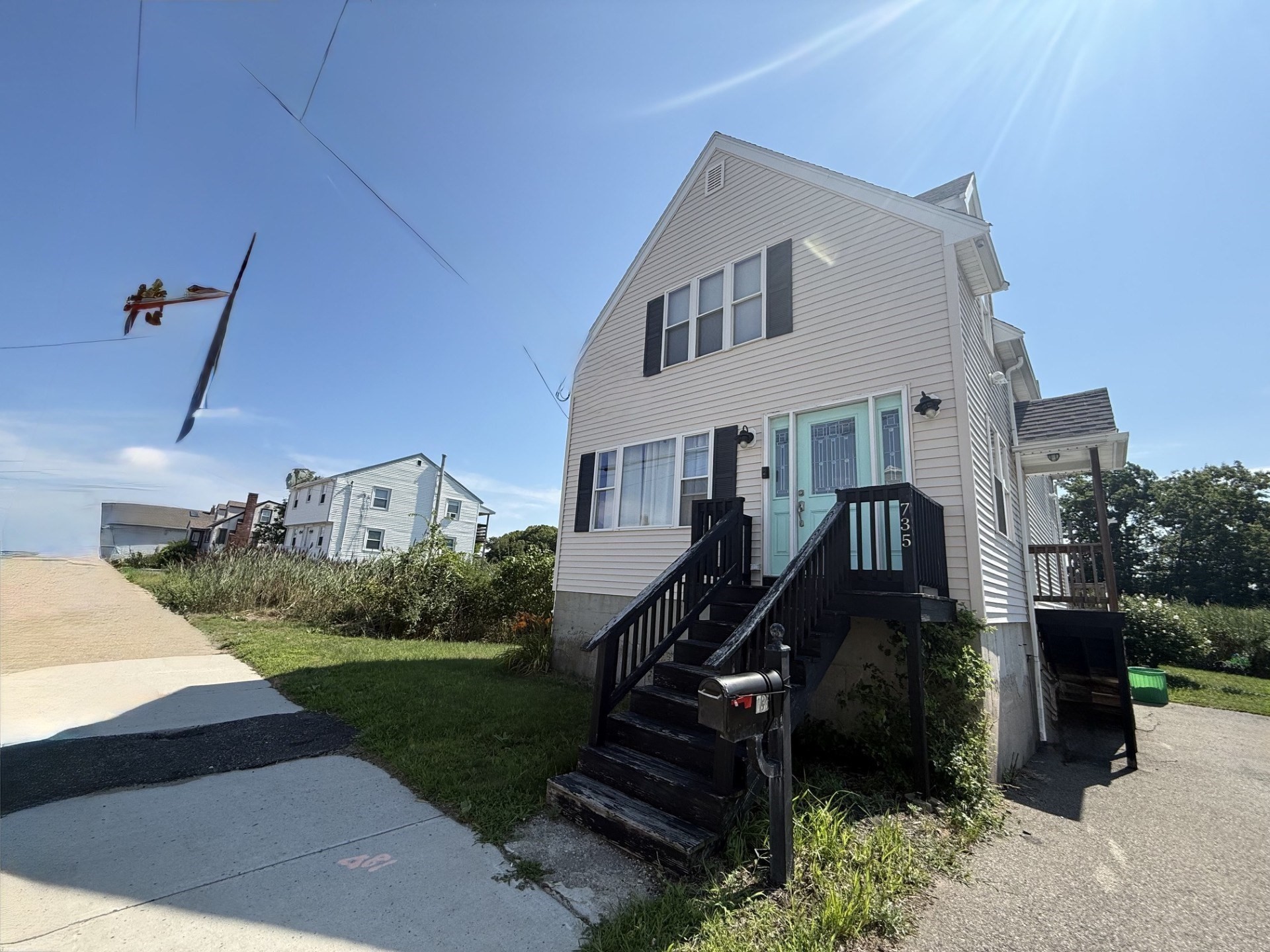 735 Sea Street Property Photo 1