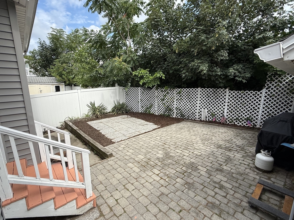 17 Chisholm St Property Photo 14