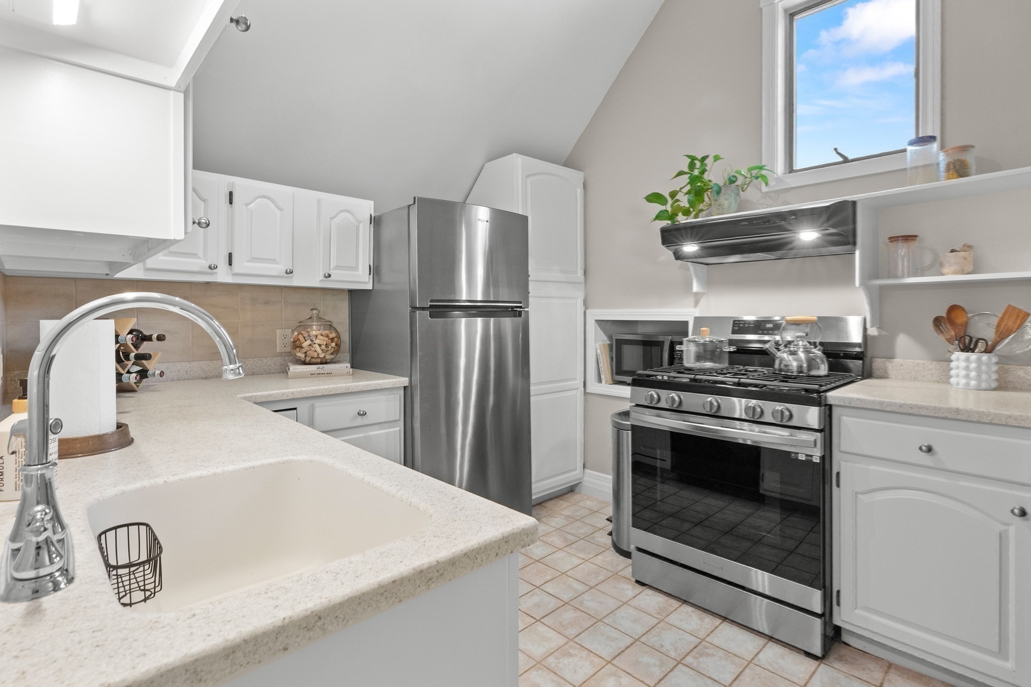 54 Bromfield Street # 5 Property Photo 12