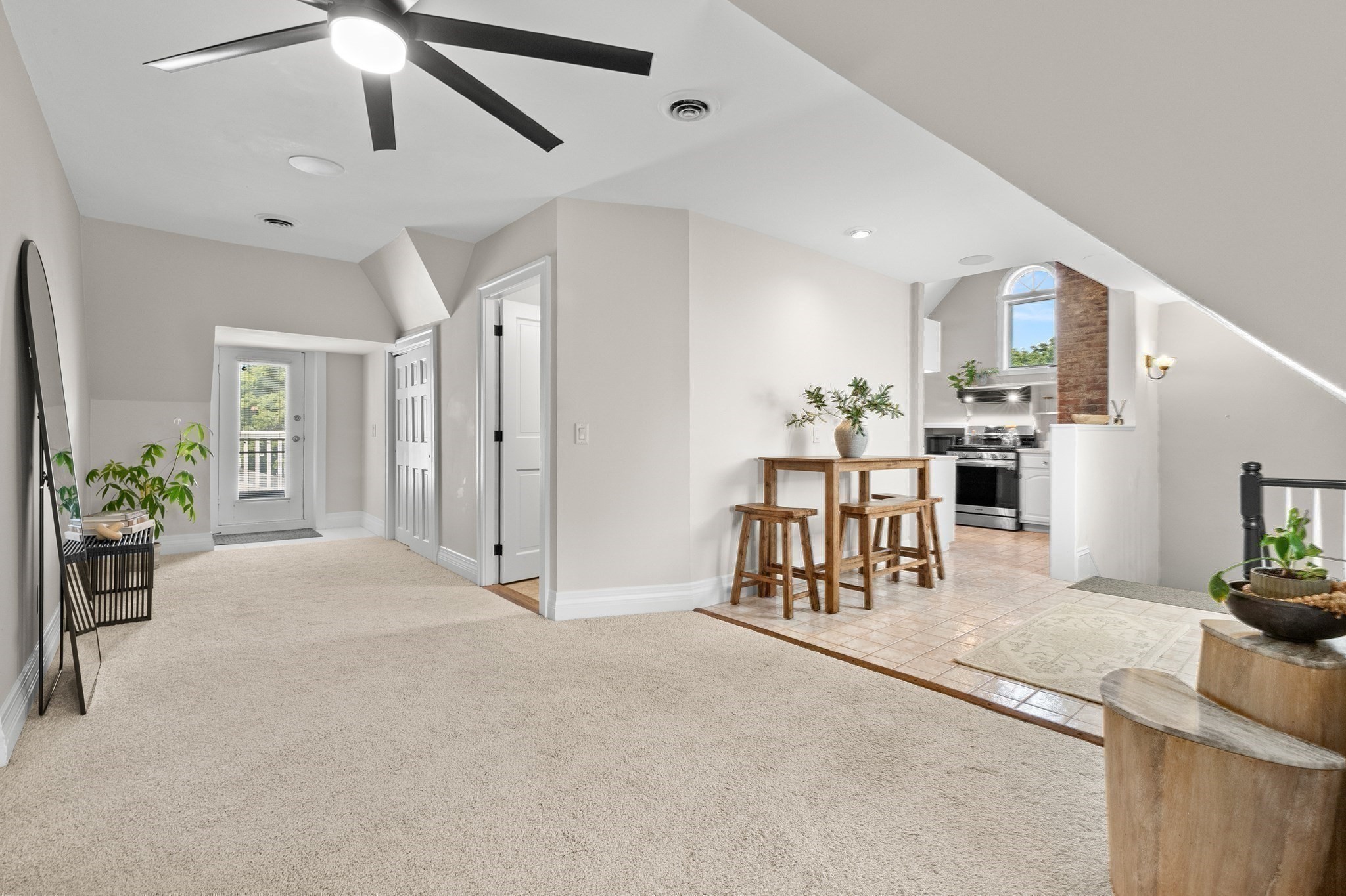 54 Bromfield Street # 5 Property Photo 14