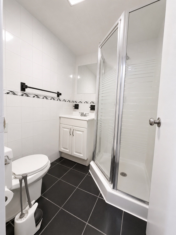 14 Newbury St Property Photo 15