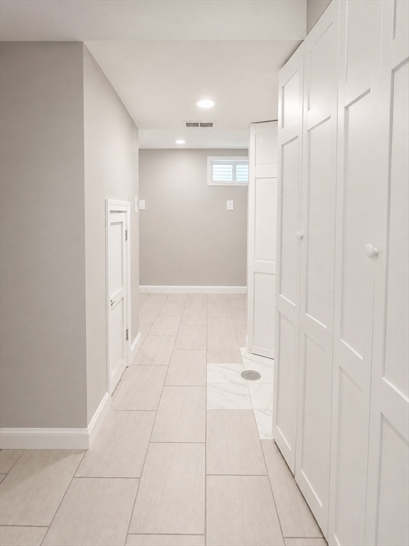 14 Newbury St Property Photo 17