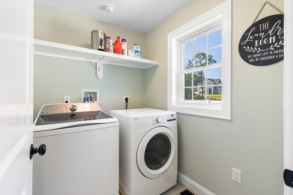 65 Henrietta Way Property Photo 19