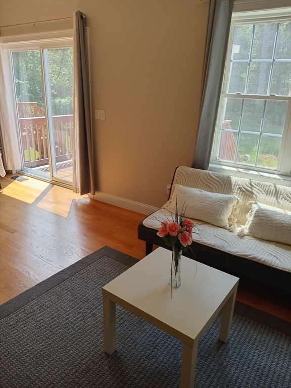 27 Dora Dr # B Property Photo 5