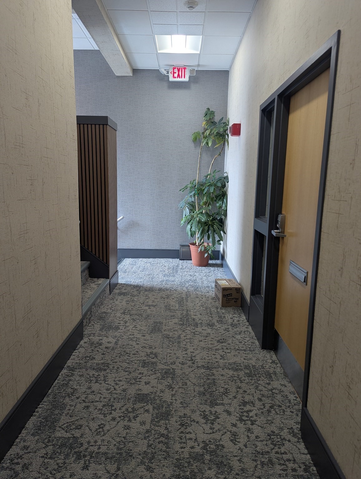 1895 Centre St Property Photo 3