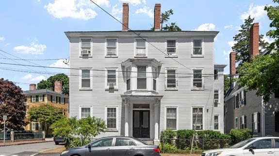 364-366 Essex Street Property Photo 4
