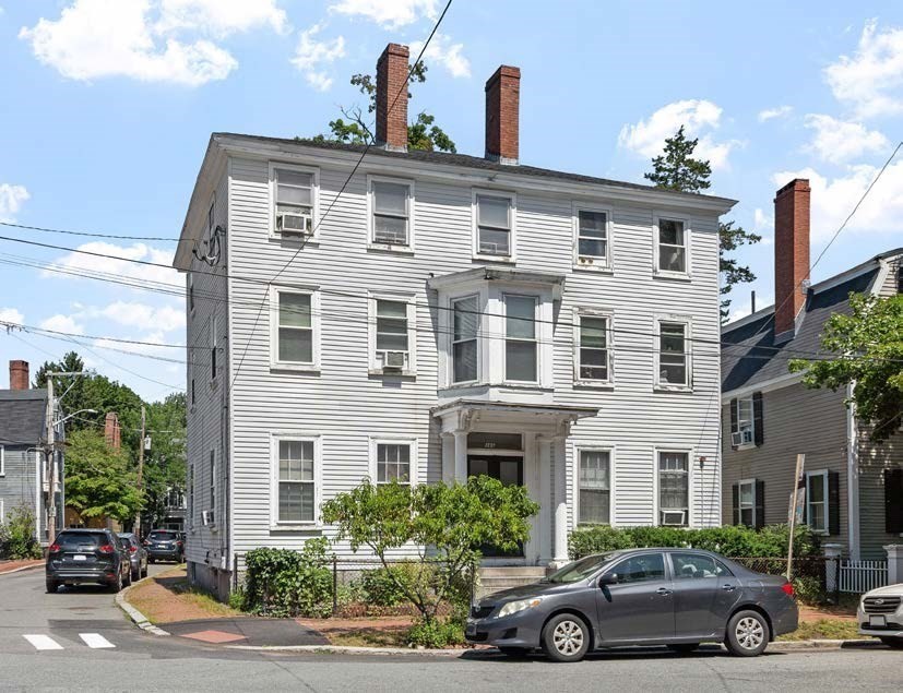 364-366 Essex Street Property Photo 10