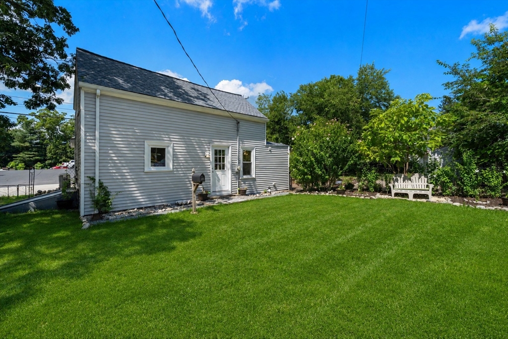 29 Sandwich Rd Property Photo 1