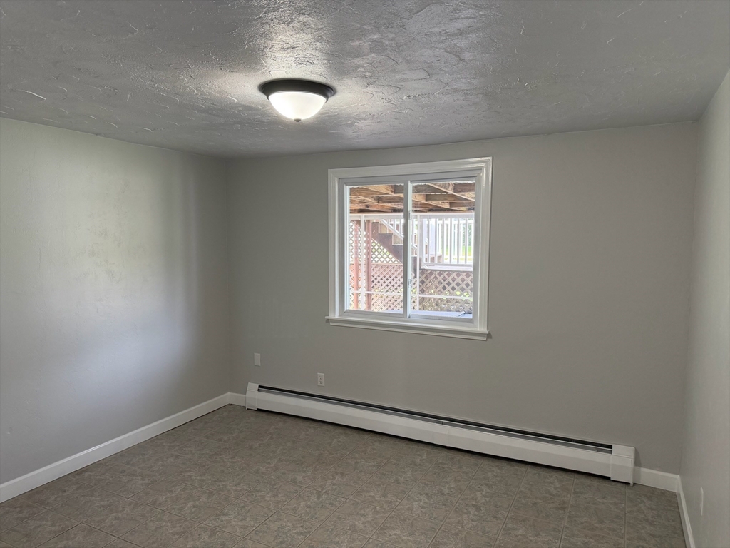 6 Canterbury Rd Property Photo 5