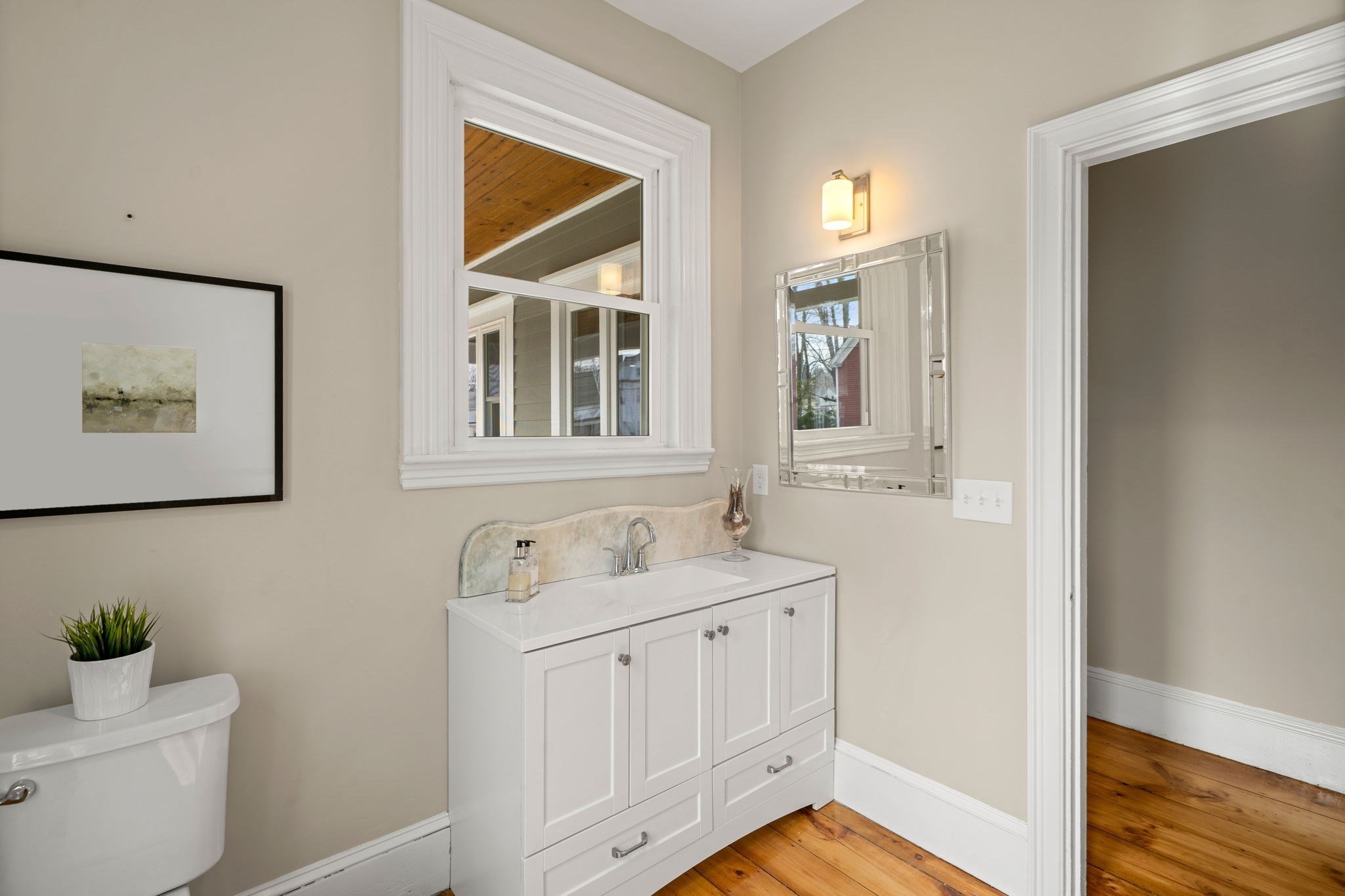 37 School Street Property Photo 16
