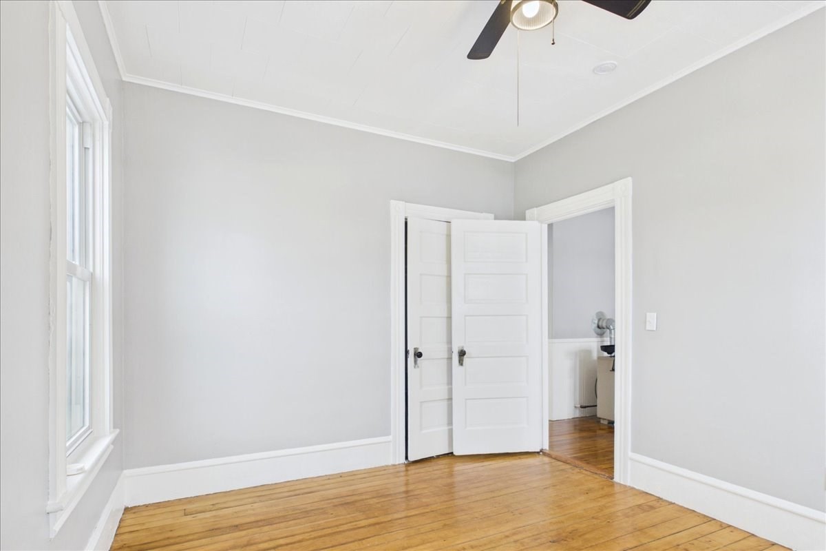 121 Almy St Property Photo 14