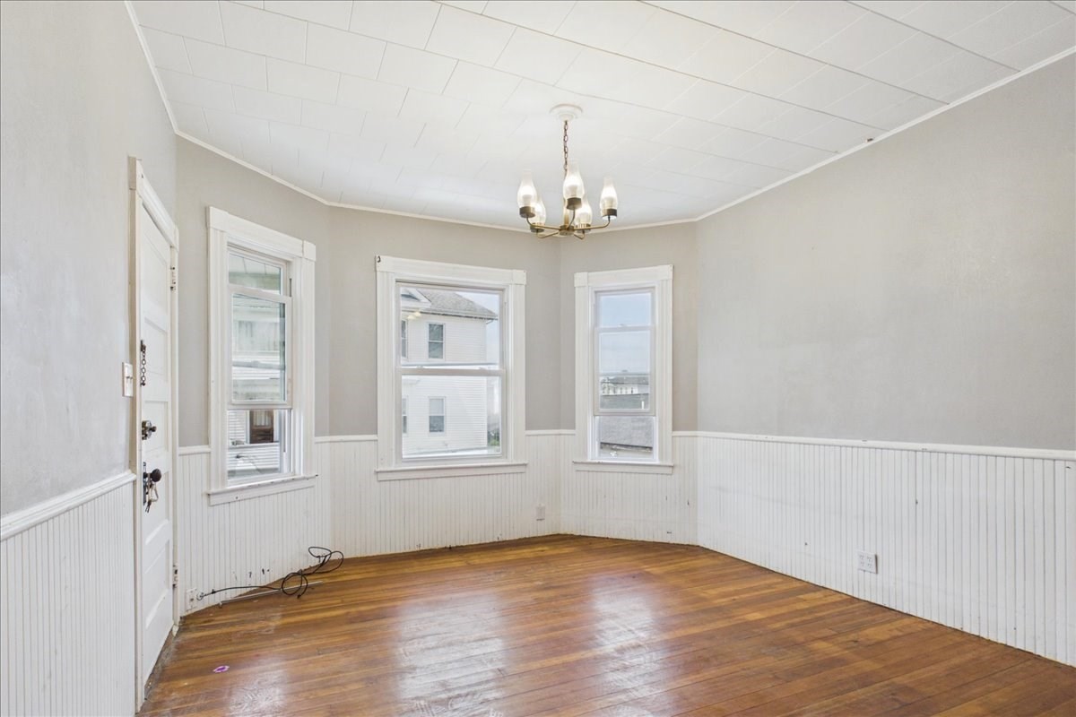 121 Almy St Property Photo 15