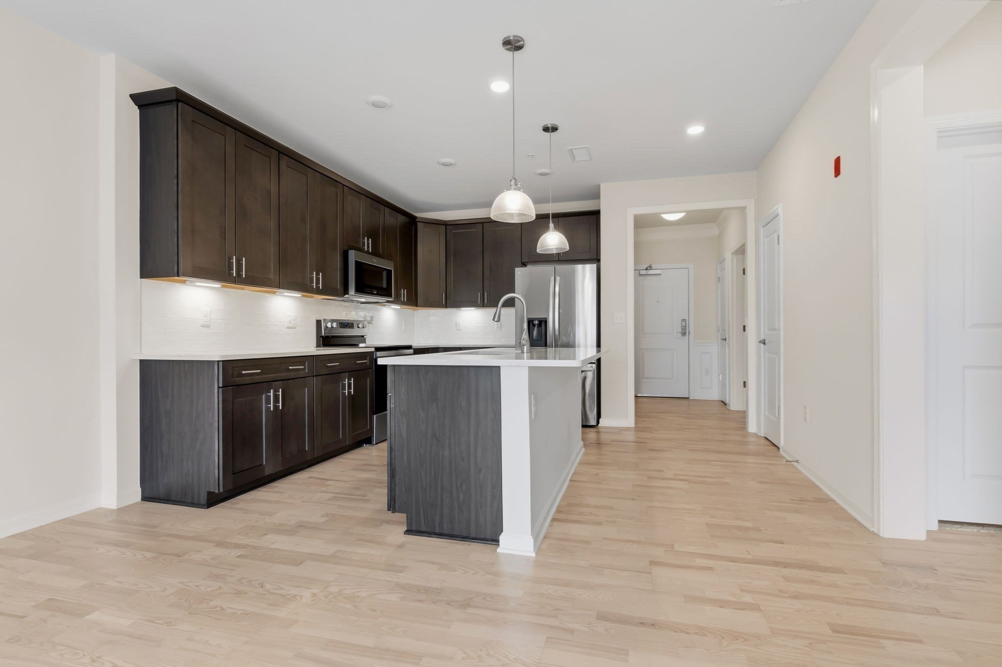 260 Martins Landing Way # 202 Property Photo 5
