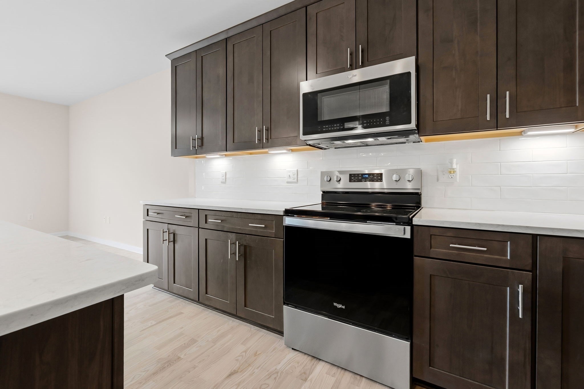 260 Martins Landing Way # 202 Property Photo 6