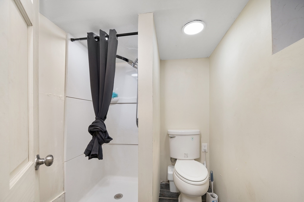 292 California Ave Property Photo 30