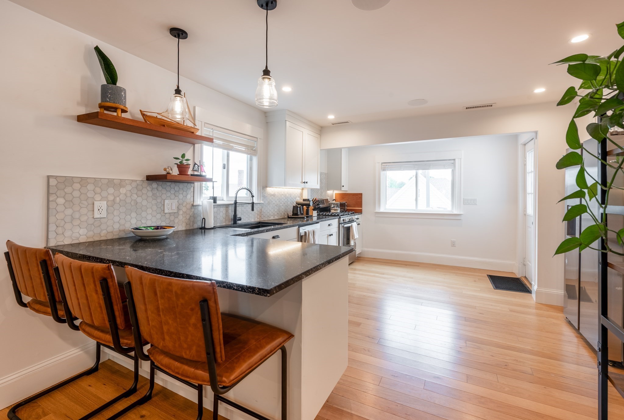 5 Ord Street Ct Property Photo 4