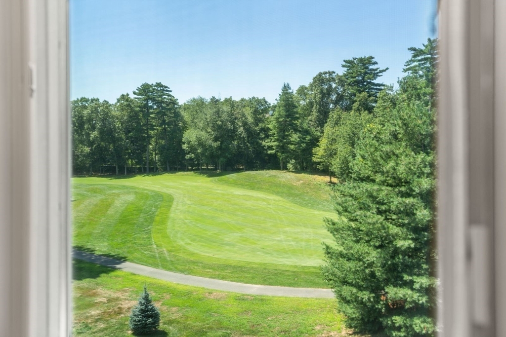 208 Country Club Way Property Photo 6