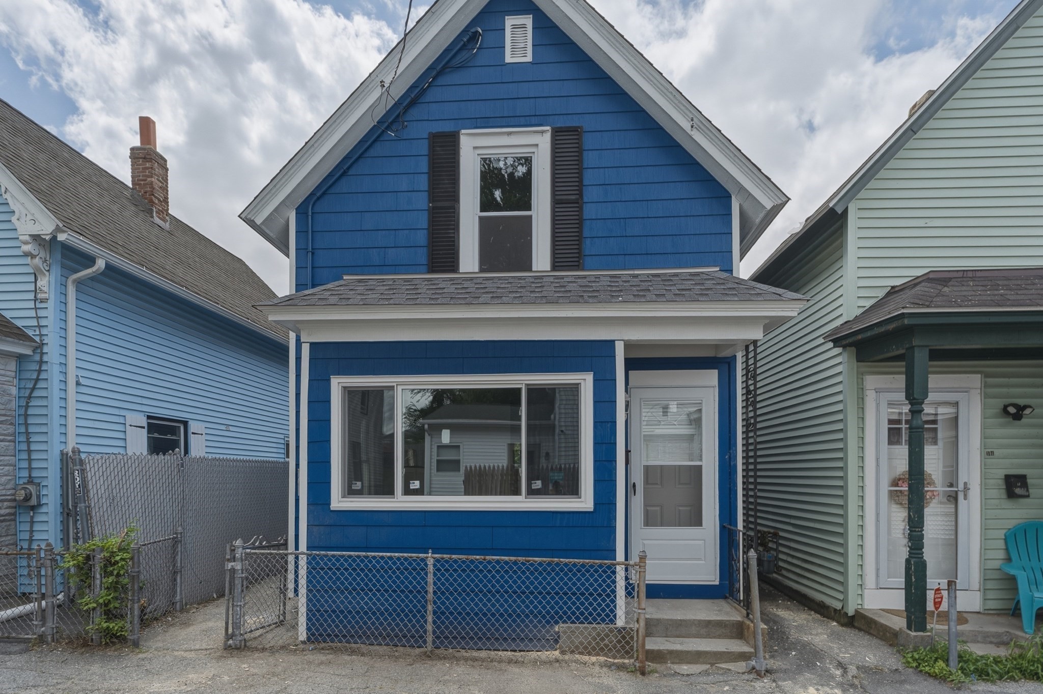 12 L St Property Photo 1