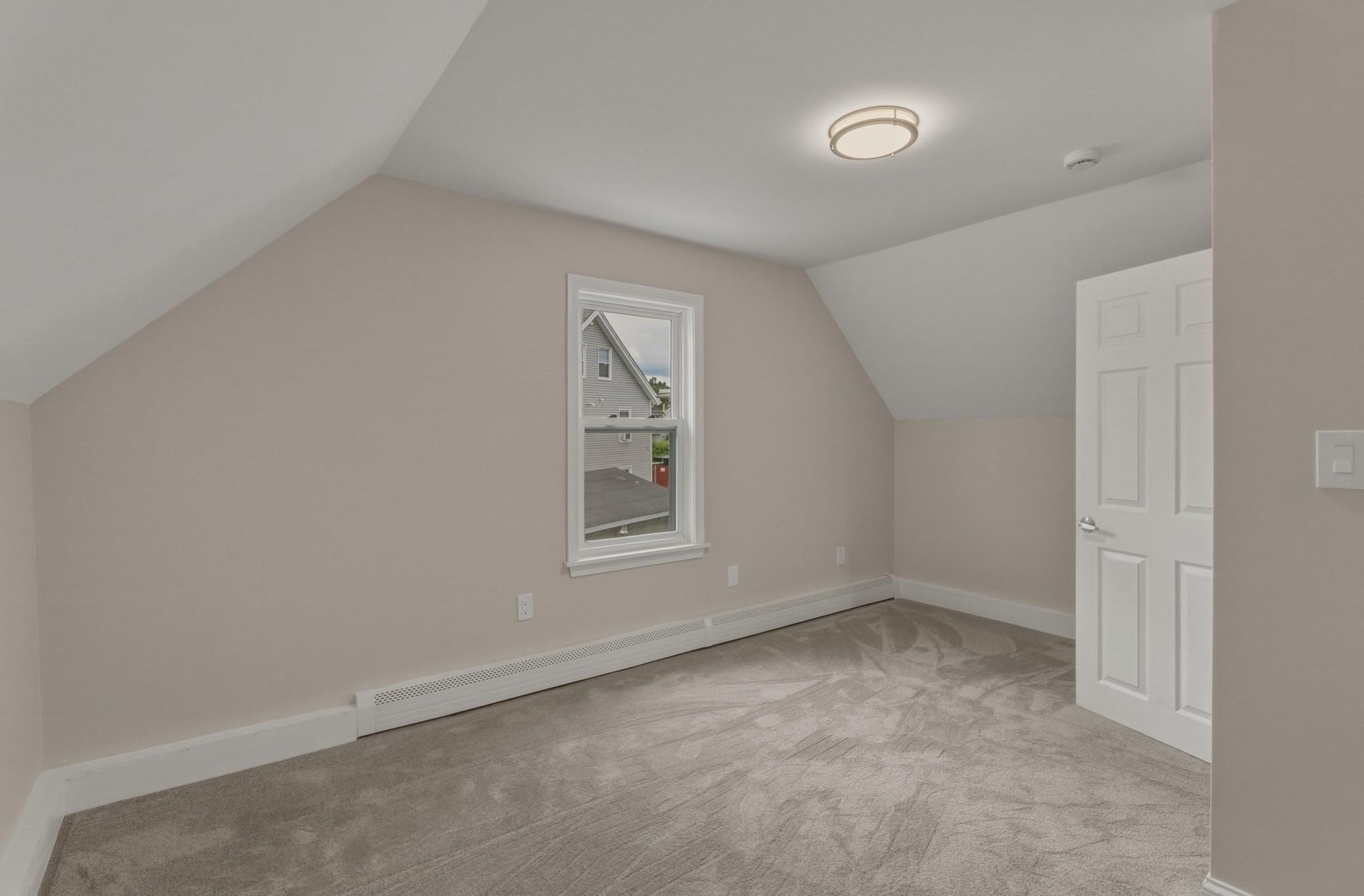 12 L St Property Photo 15