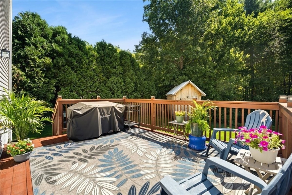 44 Christina Drive Property Photo 11