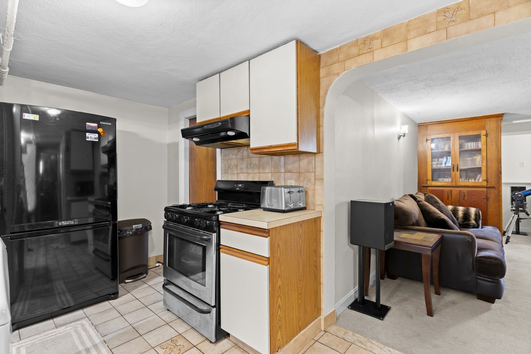 96 Loring Ave Property Photo 16