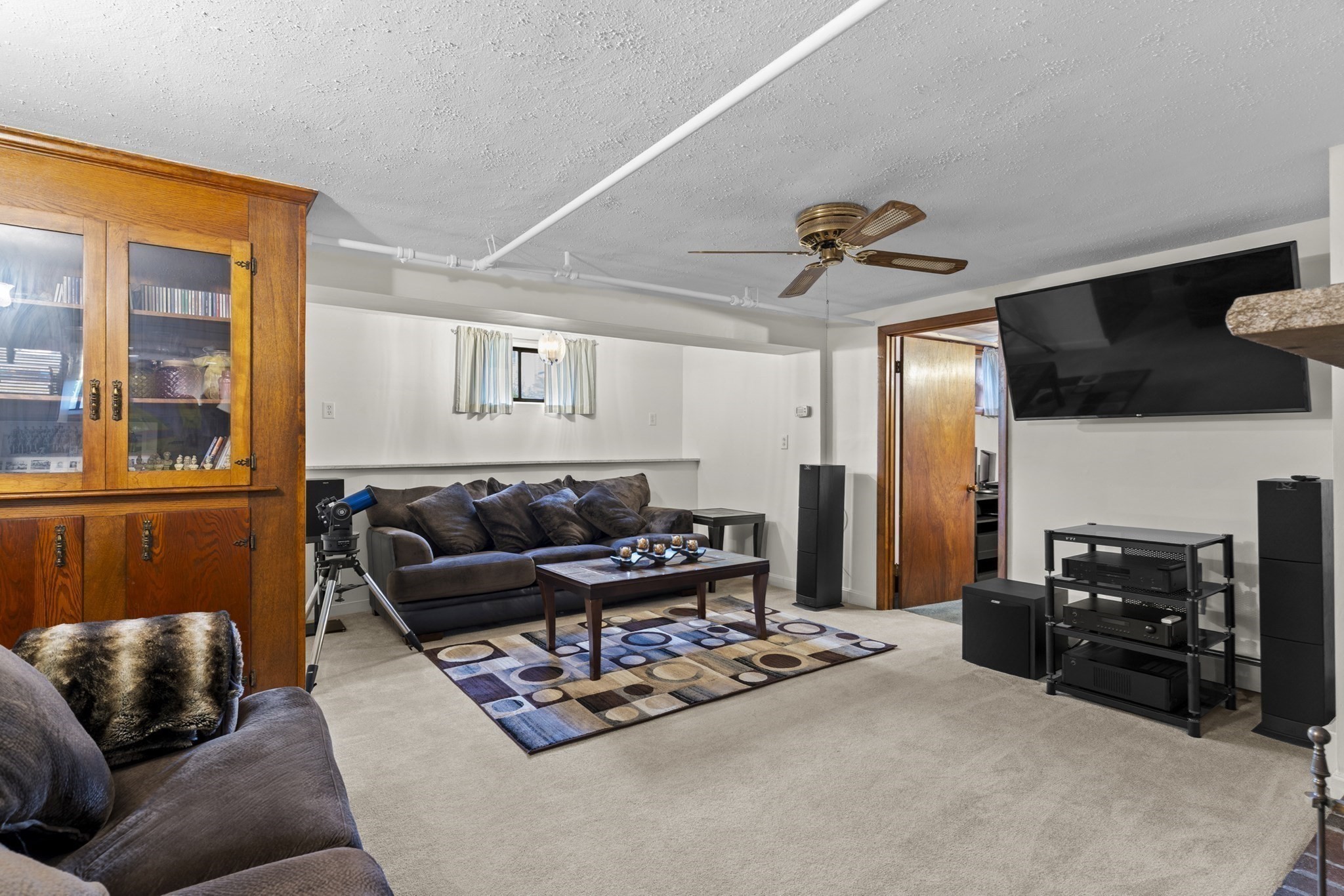 96 Loring Ave Property Photo 18