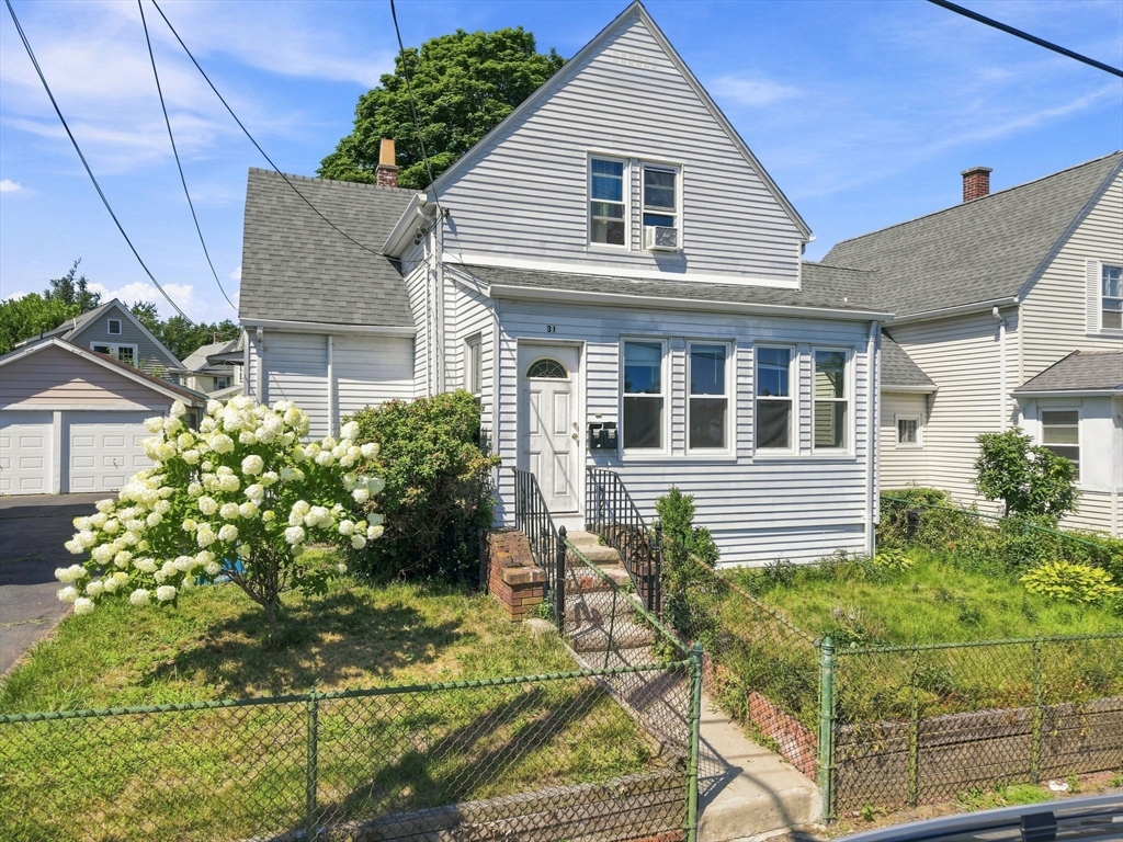 31 Birch St Property Photo 1