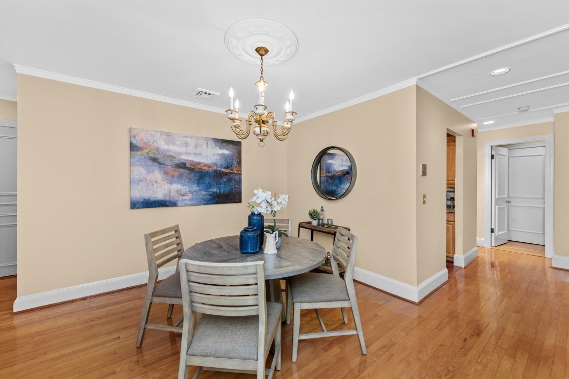 403 Marlborough St # 9 Property Photo 6